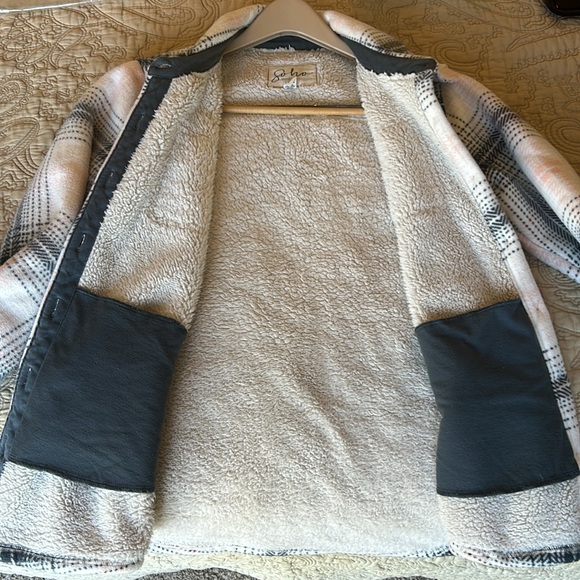 “Soho Threads” fuzzy shirt/jacket - Picture 9 of 12